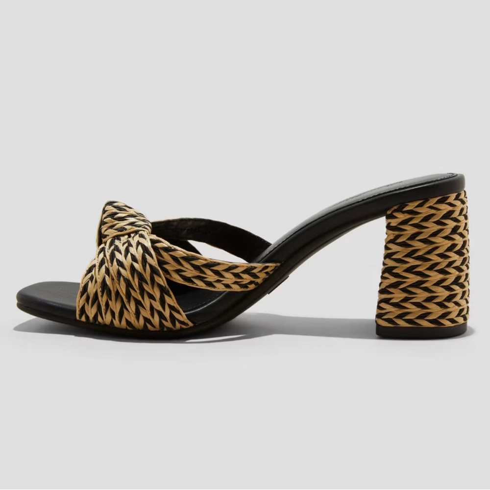 Universal Threads “Aaliyah” Raffia Heeled Sandals - Picture 2 of 4